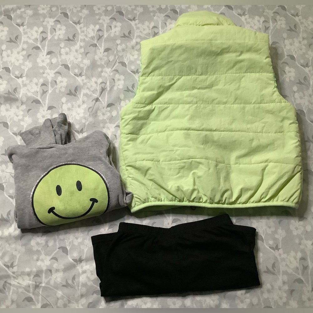 Kensie Girl Light Gray Hoodie with Neon Lime Smiley